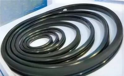 Diferències entre anelles de goma i juntes de brida fetes de diferents materials